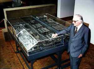 A picture of Konrad Zuse with his Z1 computer in his parent's apartment.